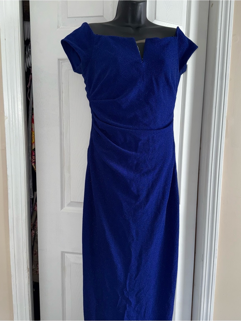 Elegant Royal Blue Off-Shoulder Sheath Dress
